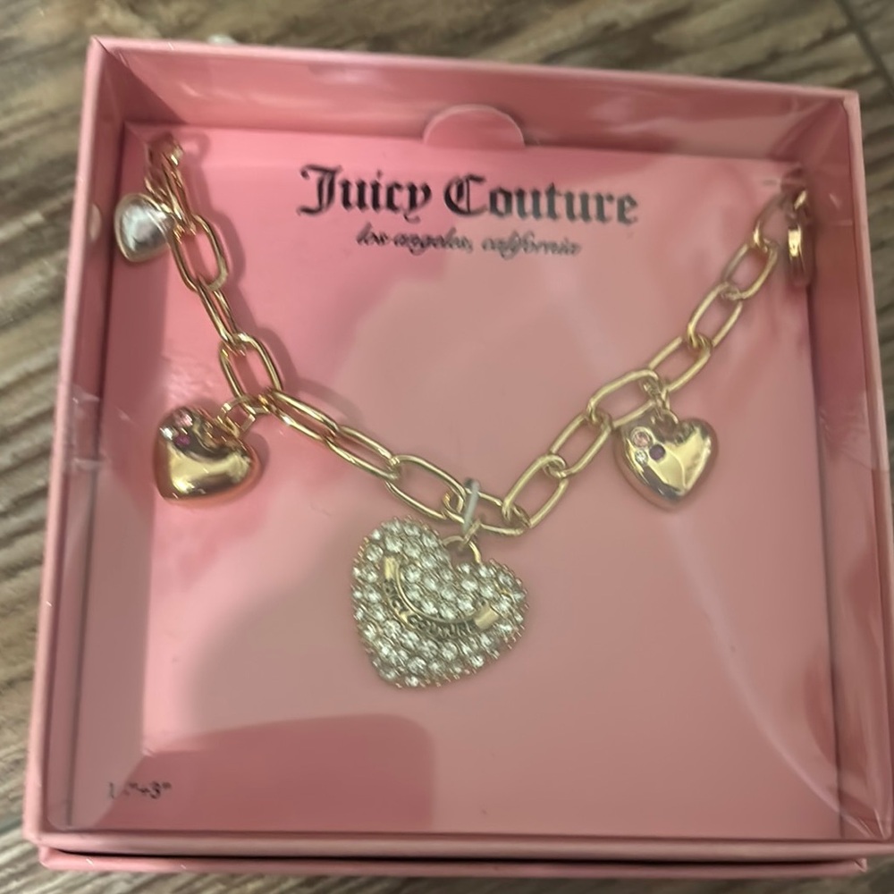 NWT Juicy Couture Gold Heart Charm Bracelet